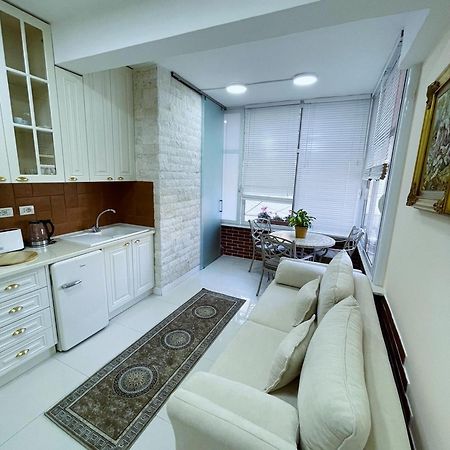 Near Me Apartments 地拉那 外观 照片