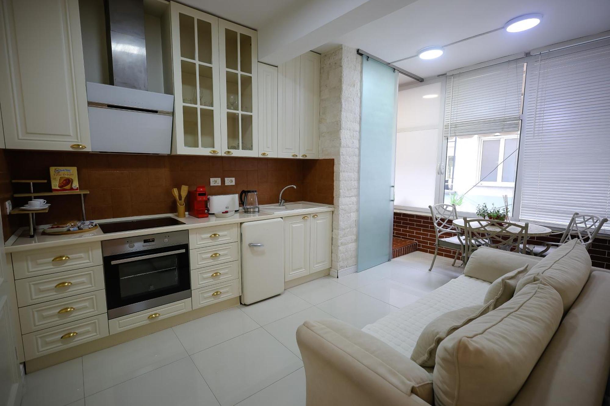 Near Me Apartments 地拉那 外观 照片